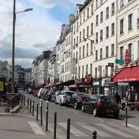 With Car Park - Charonne Neighborhood Parigi